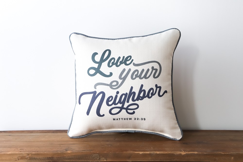 Script throw outlet pillows