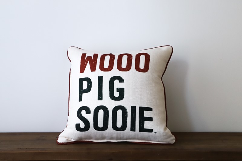 Wooo Pig Sooie Pillow ARK0004