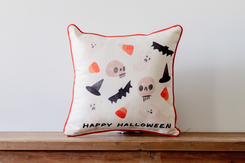 Easy Halloween Pillow - So Much Better With Age